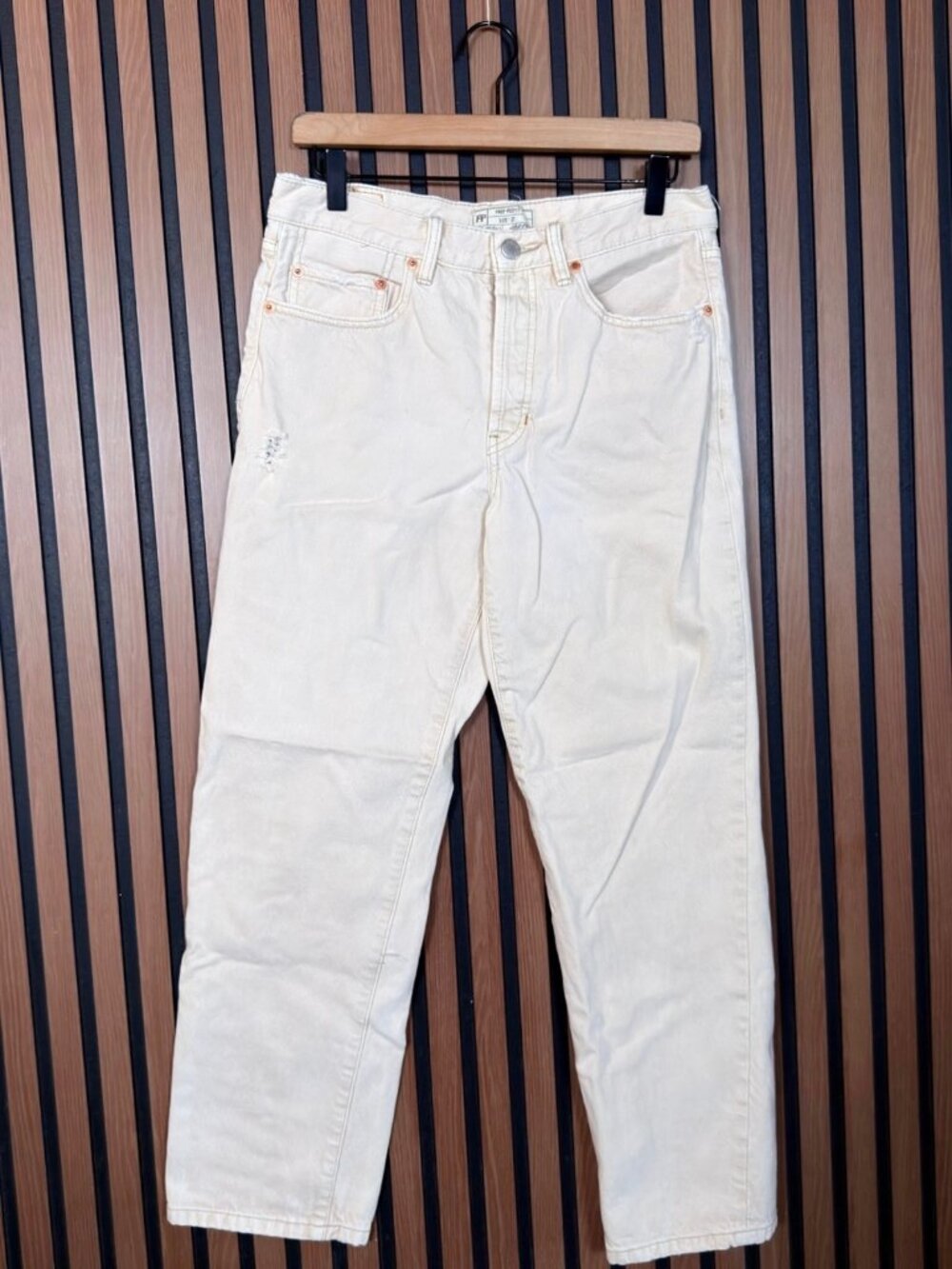 Free People Jeans 27 Womens Ivory 5 Pocket Rigid Denim Ivory Button Fly